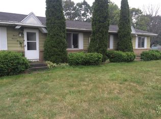 1100 Coral St, Jenison, MI 49428