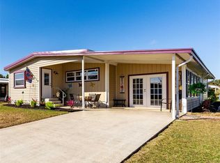 36749 Strand Dr, Zephyrhills, FL 33542