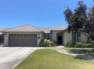 10205 Pinnacle Ct, Bakersfield, CA 93311