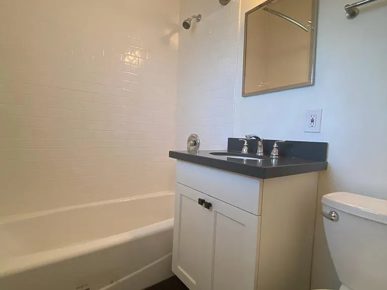 1406 Garden St #7 — Photo 6