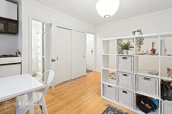 Rented by Garfield Realty  | media 2