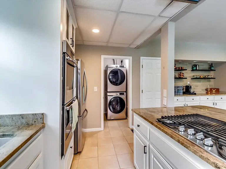 Mallard Lake Pl — Photo 14