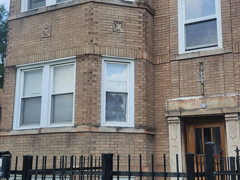 4854 W Potomac Ave #1