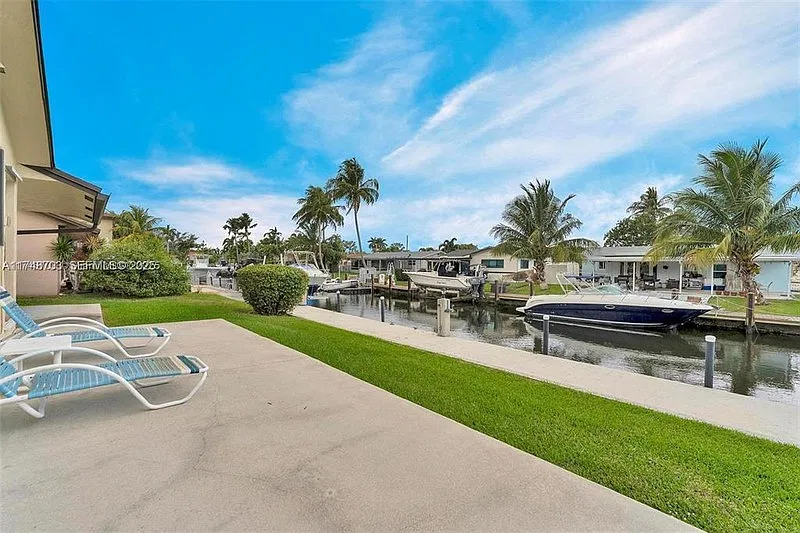 1406 NW 8TH St, Dania Beach, Florida 33004 — Photo 3