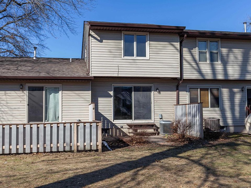 3613 Cedarwood Ct, Bettendorf, IA 52722 Zillow