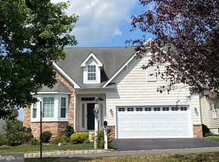 4395 Meadowridge Ln, Collegeville, PA 19426
