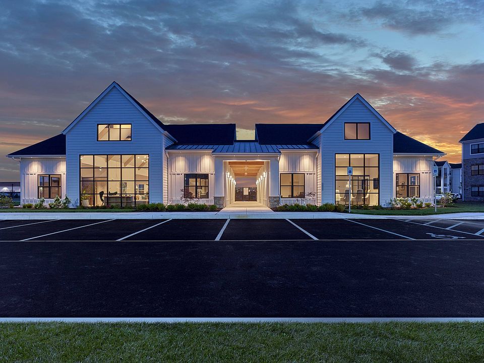 Westown Clubhouse front small