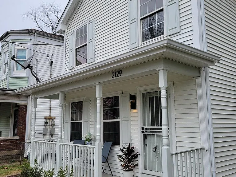 2129 Bolling Ave — Photo 2