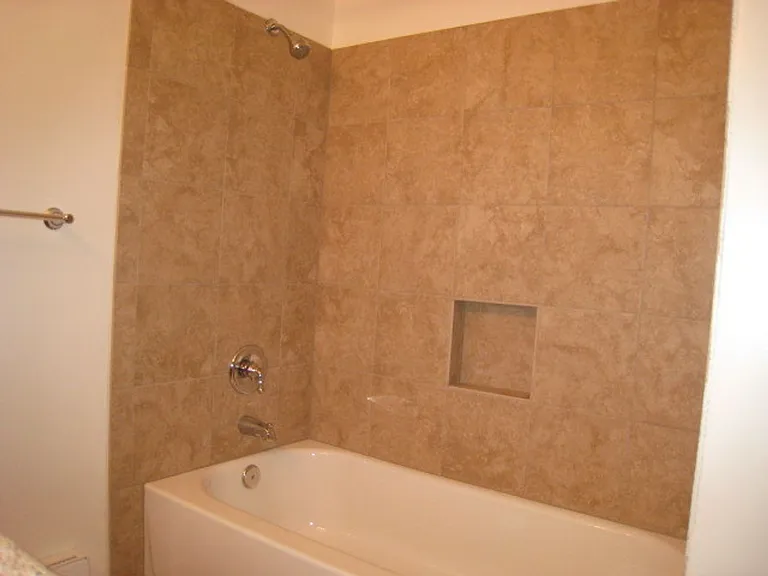 3326 Lombard Ave #23 — Photo 7