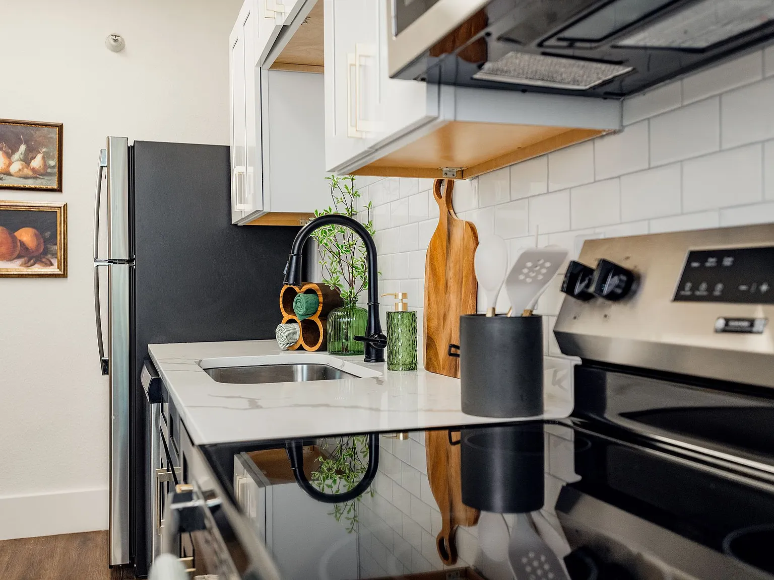 Parkview Apartments — Photo 3