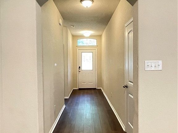 3rd image of 4805 Rosaline Dr
