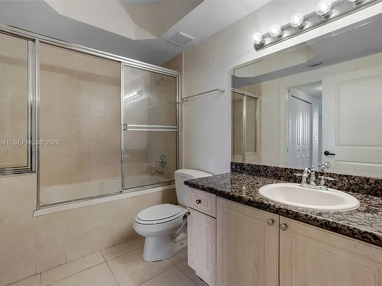 2301 SW 27th Ave #1102 — Photo 27