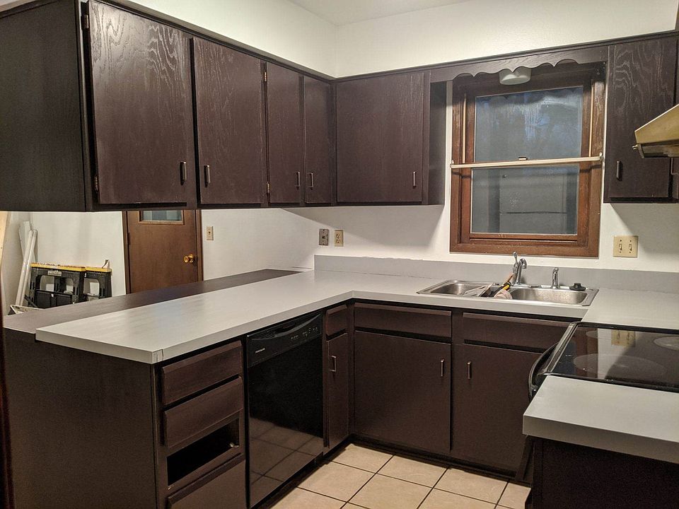 2nd image of 2002 62nd St