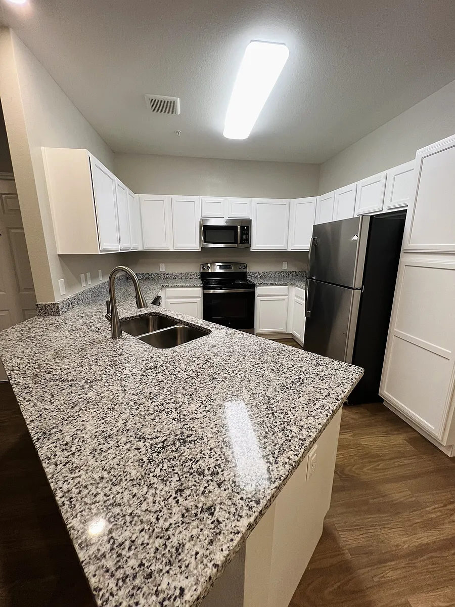 Building Photo - 472 Houston Ridge Dr #816