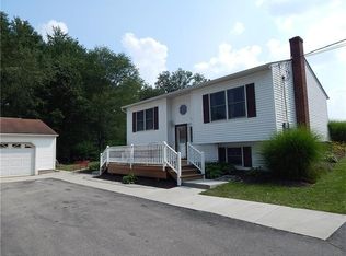 106 Hillview Dr, Valencia, PA 16059