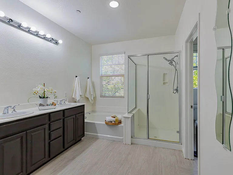 8940 Acorn Way — Photo 15