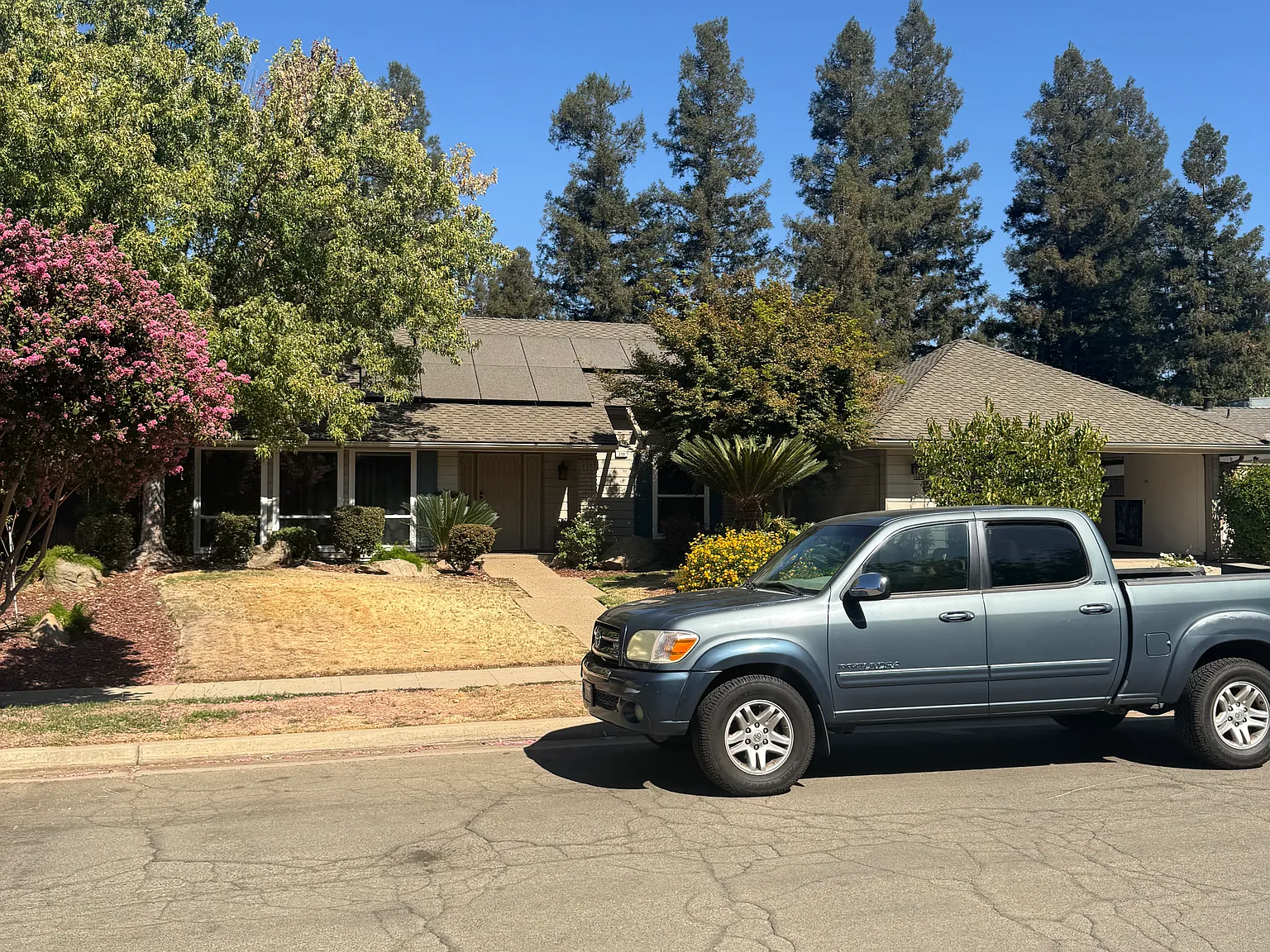 4 bed, 2185 sqft, $3,200 — Photo 4