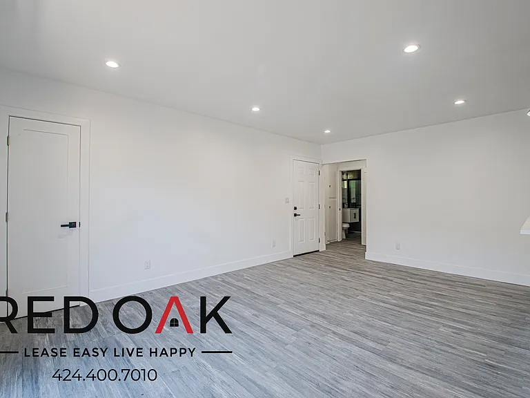 1350 N Fuller Ave #7 — Photo 13