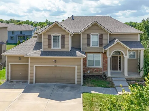 2427 W Fredrickson Dr, Olathe, KS 66061