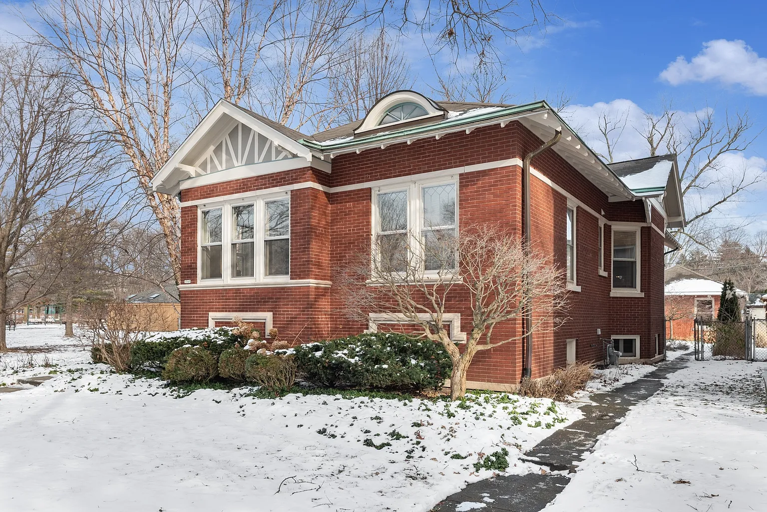 2345 Bryant Ave photo 1