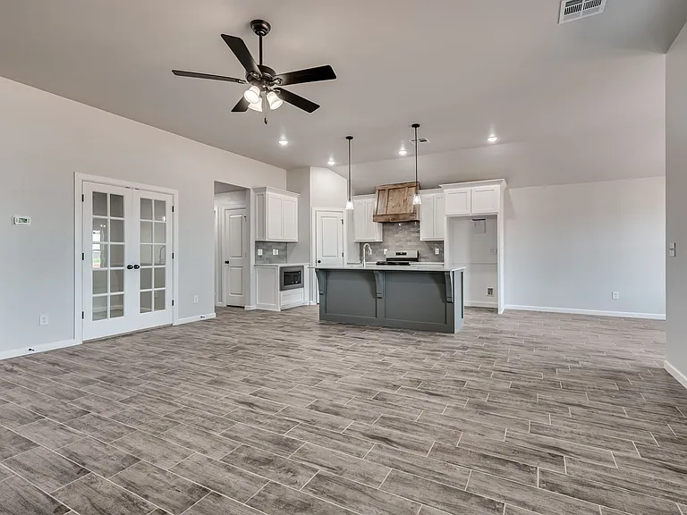 4905 Misty Wood Ln — Photo 8
