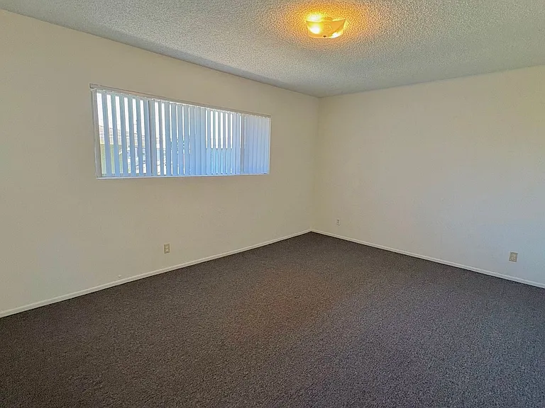 11715 Ramona Ave — Photo 8