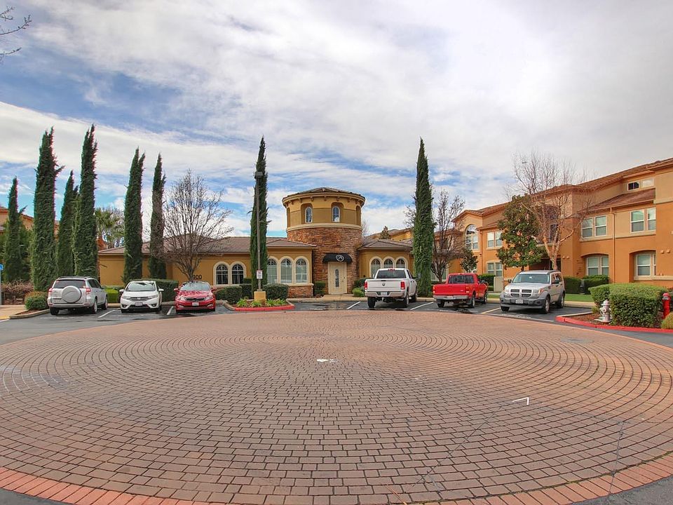 1st image of 1900 Danbrook Dr Unit 1122