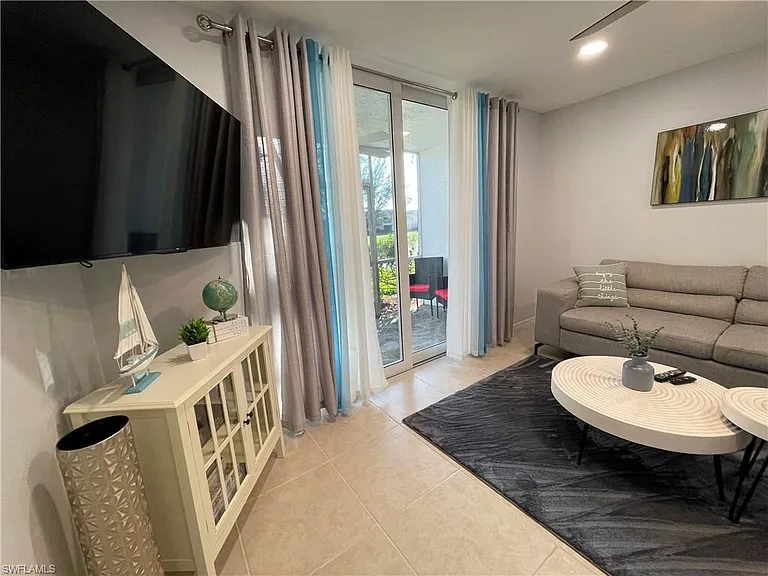 170 Turtle Lake Ct #103 — Photo 6