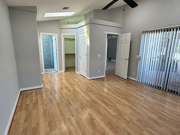2413 Jacob Row — Photo 13