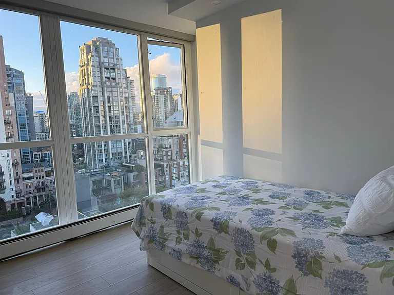 289 Drake St #1801 — Photo 10