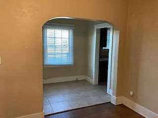 918 N 2nd Ave — Photo 9