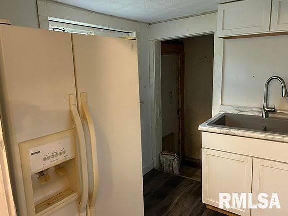 4th image of 600 N Stephens Ave
