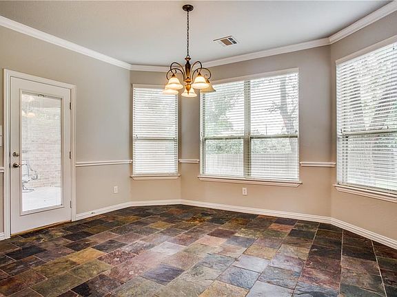 5th image of 7912 Country Meadow Dr