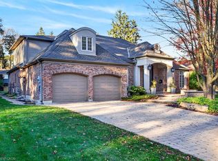 9 Harrington Pl, Hamilton, ON L9G4Z2
