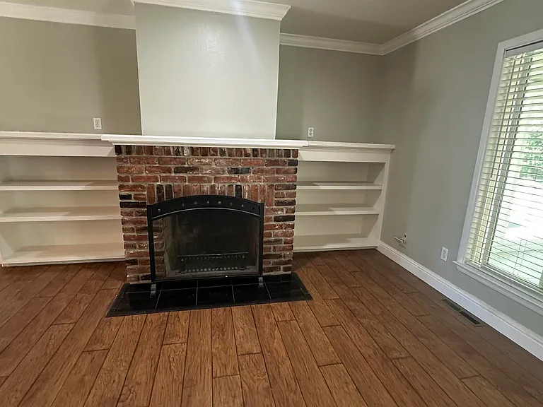 101 Shady Ln — Photo 6