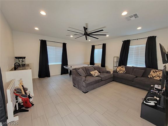 4th image of 8740 S Pioneer Way