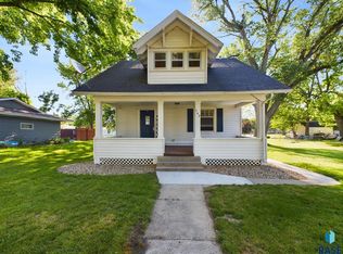 140 Broadway St, Centerville, SD 57014