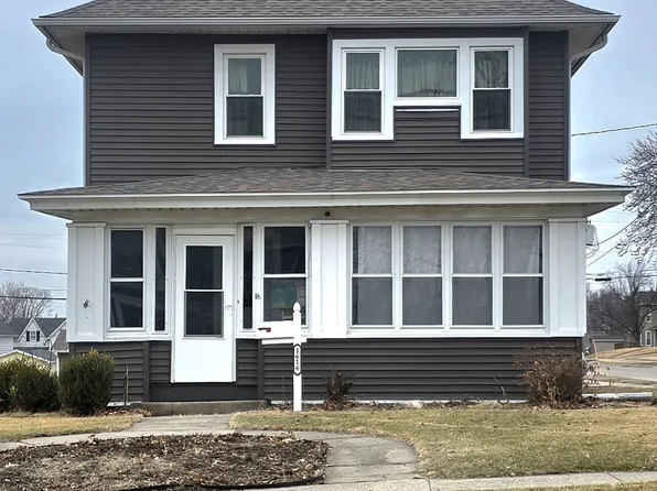 1616 8th Ave, Belle Plaine, IA 52208