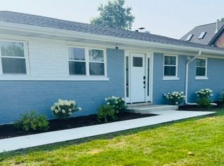 860 S 10th Ave, La Grange, IL 60525