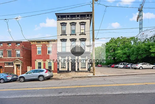 2419 Vine St Photo 1