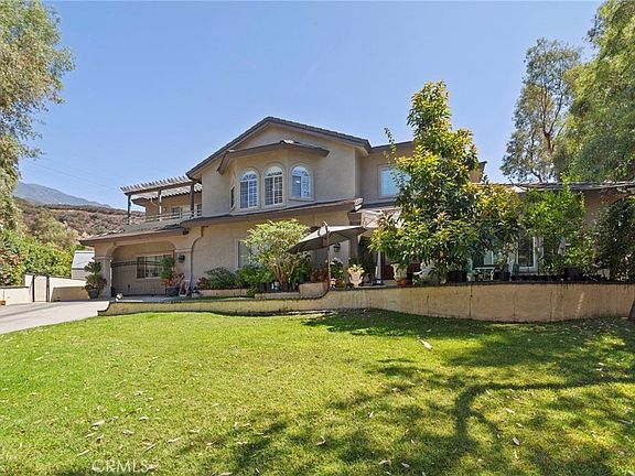 3rd image of 10174 Sun Valley Dr