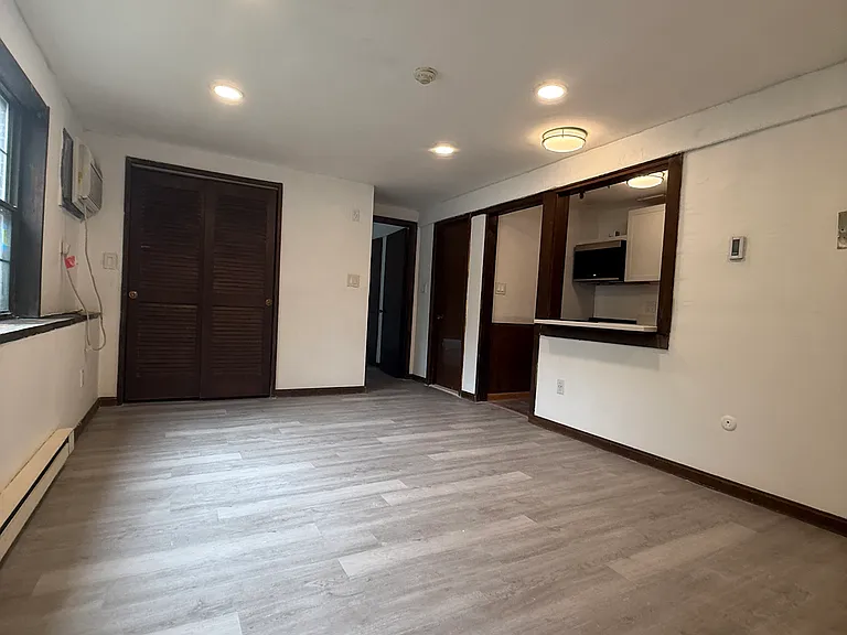 49 Spencer Rd #14H — Photo 5