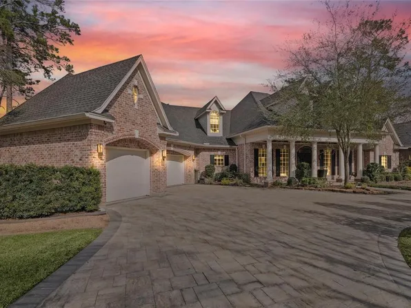 82 N Windsail Pl, Spring, TX 77381