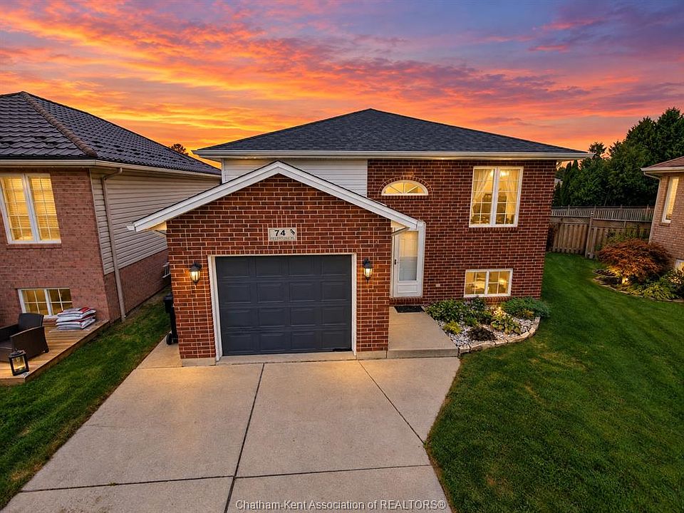 1st image of 74 Fieldstone Pl