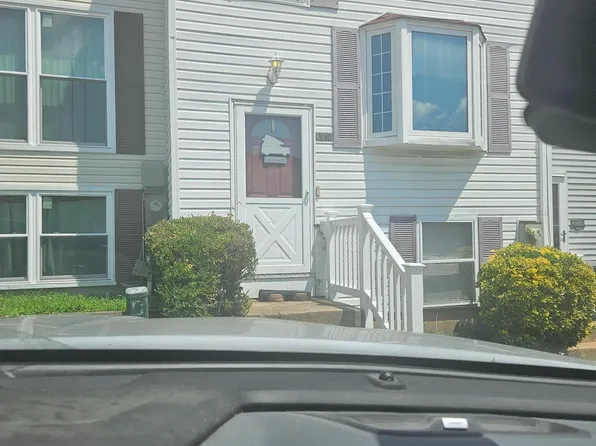 8806 Pennsbury Pl, Baltimore, MD 21237