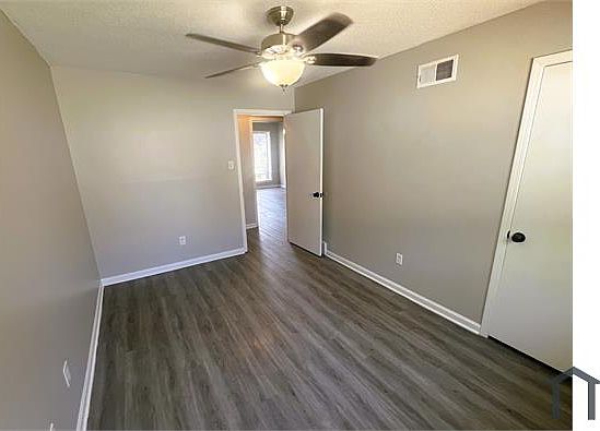 5th image of 5300 Steuben Dr