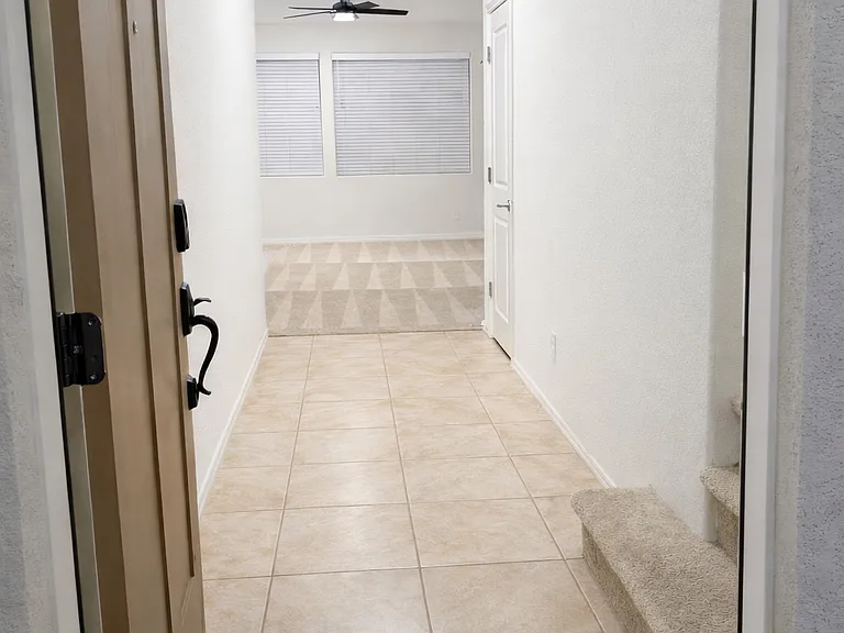 10040 E Tiburon Ave — Photo 2