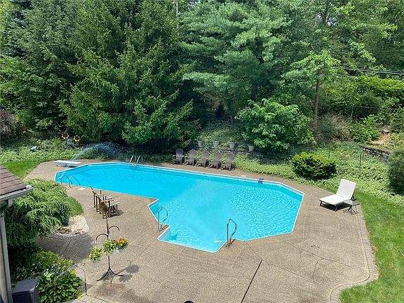 5th image of 106 Bel Aire Dr