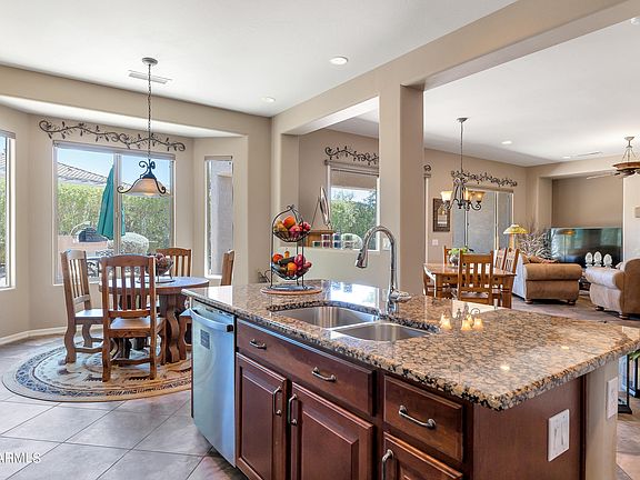 4th image of 26645 W TONOPAH Drive