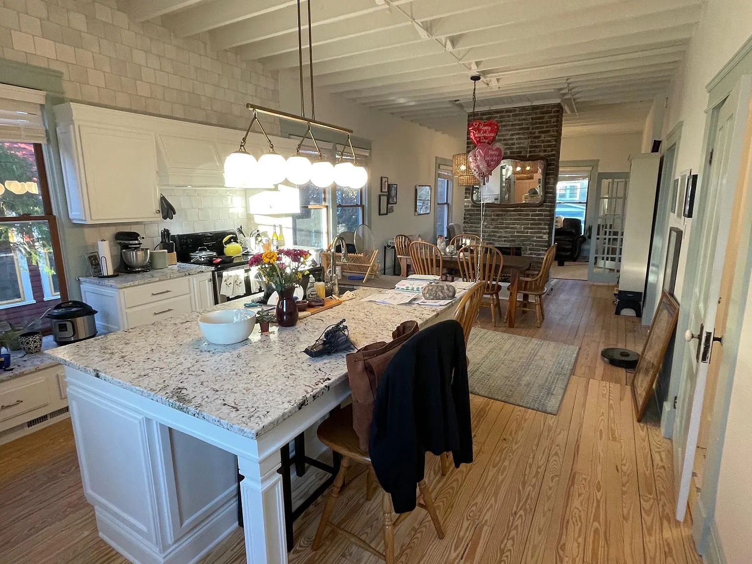 3 bed, 1768 sqft, $2,790 — Photo 3